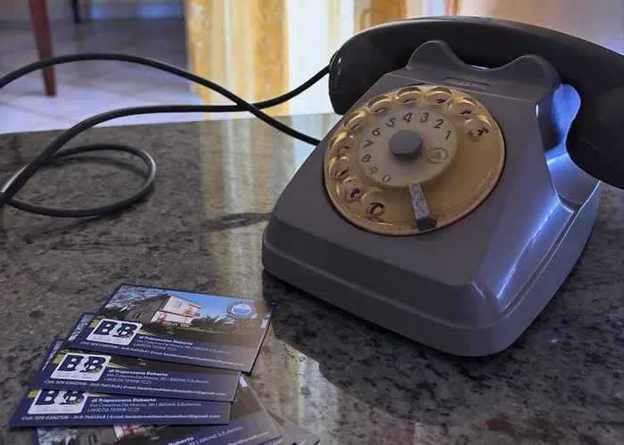 Dei Fiori לינה וארוחת בוקר SantʼEufemia Lamezia