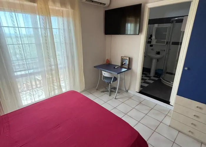 Dei Fiori לינה וארוחת בוקר 4*