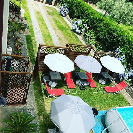 Dei Fiori Bed and Breakfast 4*