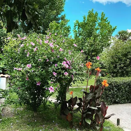 Dei Fiori Frühstückspension *