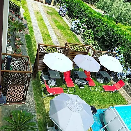 Dei Fiori Couette-café SantʼEufemia Lamezia